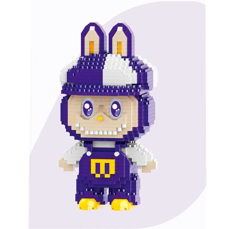 Labubu in Lila Latzhose | Bausteine