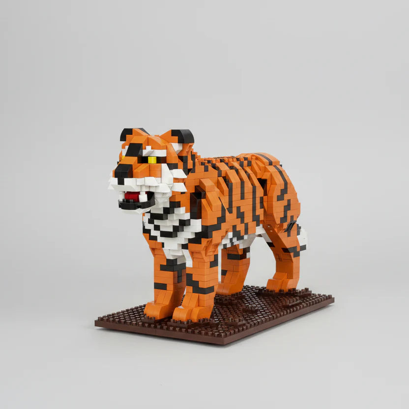 Tiger auf Bauplatte | Bausteine