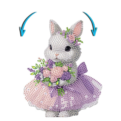 Bewegendes Kaninchen im Kleid | Diamond Painting
