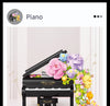Klavier mit Blumen