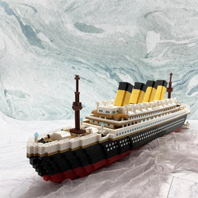 Titanic Deluxe ™