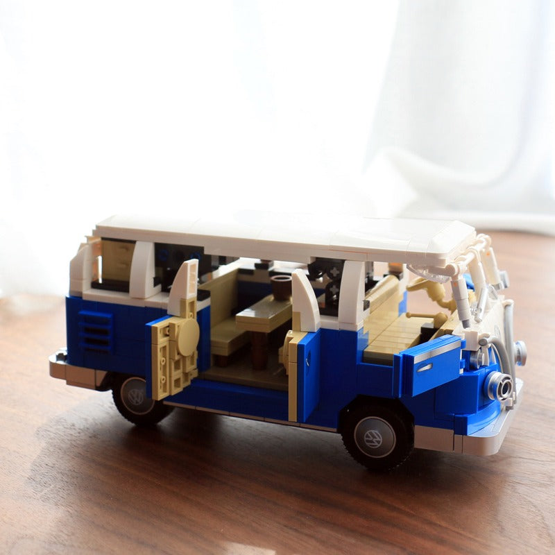 Blauer Bus