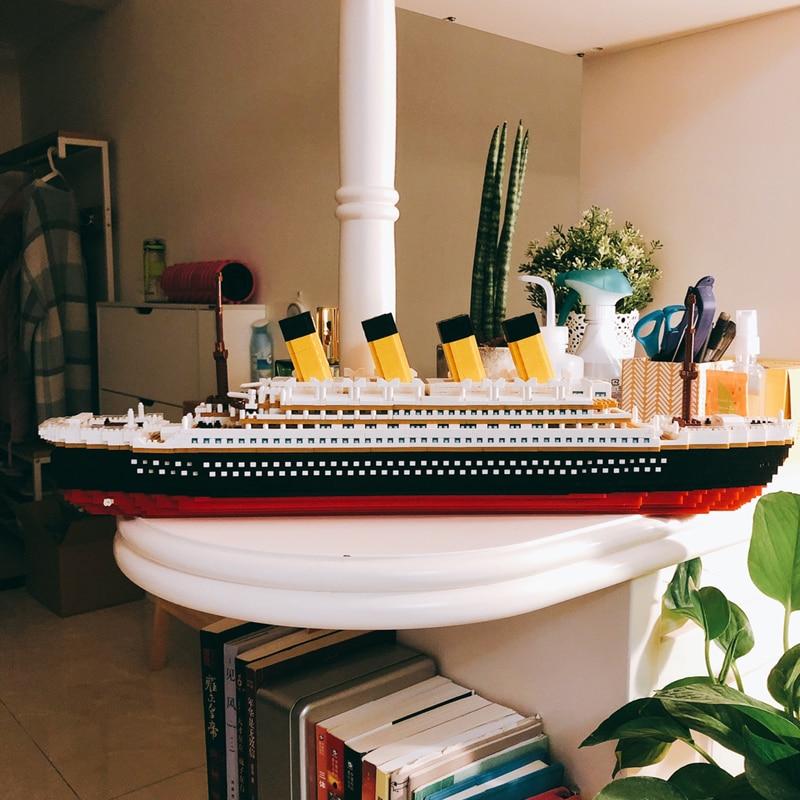 Titanic Deluxe ™