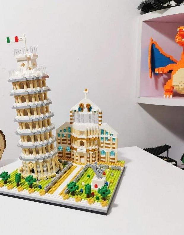 Turm von Pisa + Gebäude